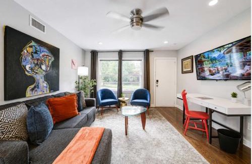 Cherry House | Myers Park Gem Great location