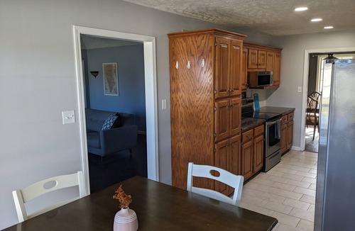 Jackson House | N. Jackson 3BR Oasis - Walk to Stores & Food