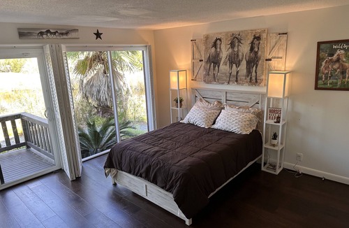 Saint Simons Heights House | Narnia — Secluded Lagoon-Front Retreat Between Two Islands St. Simons