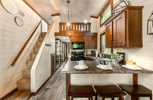 Monteagle Cabin | Nature's Oasis at The Retreat at Deer Lick Falls