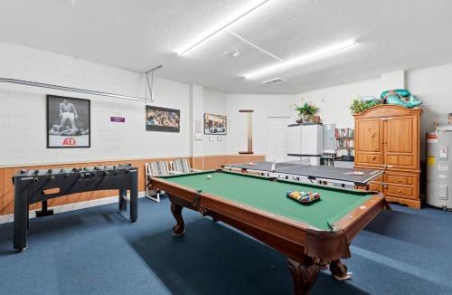 Cumbrian Lakes House | Near Disney Pool Hot Tub Stunning Water View