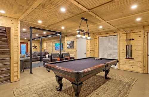 Helen Ski Chalet | Near Downtown Helen - HotTub, Sauna, Game Room, Fire Pit
