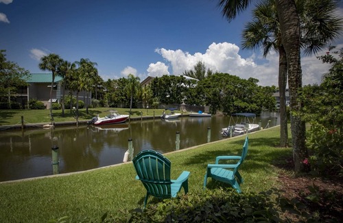 Siesta Key Condo | Near Siesta Beach, Heated Pool w/BBQ, Parking, Dog Friendly, Boat Dock