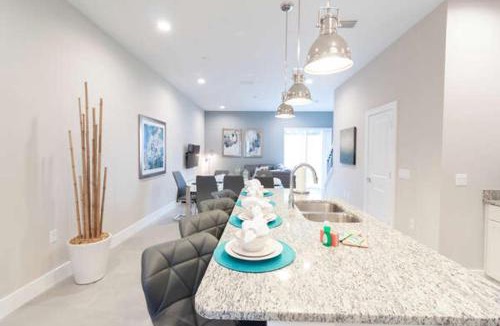 West Kissimmee Villa | New 4 BR 4 BA Villa Ground Zero to Theme Parks
