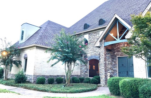 Mount Meigs House | NEW! Beautiful Country Chateau on 6+ Private Acres