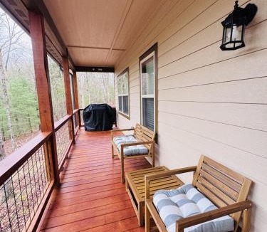 Murphy Ski Chalet | New Cozy Mountain Cabin between Murphy & Blue Ridge
