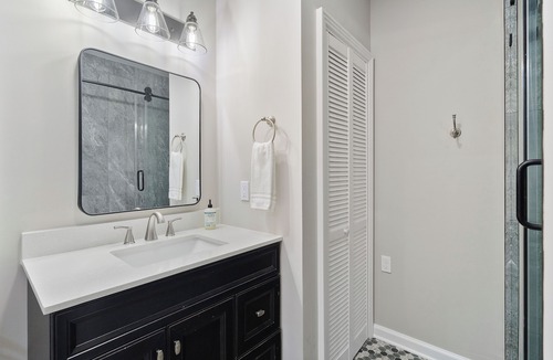 Smithville Apartment | NEW! Downtown Delight in Smithville