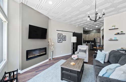 Smithville Apartment | NEW! Downtown Delight in Smithville