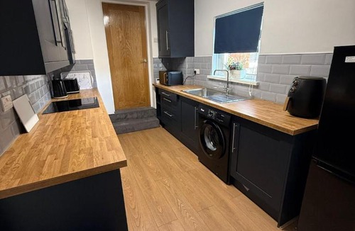 Gateshead Apartment | NEW Faraday-luxurious 3 Bedroom 4 Beds Sleeps 7 Contractor Stay