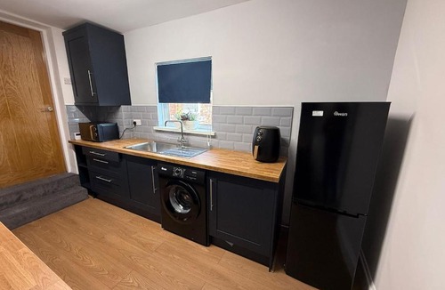 Gateshead Apartment | NEW Faraday-luxurious 3 Bedroom 4 Beds Sleeps 7 Contractor Stay