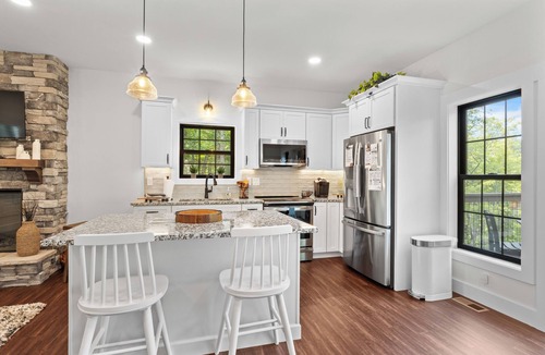 Townsend House | New Home 3 BR/2.5 BA Hot Tub