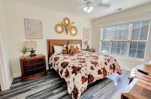 Central Myrtle Beach House | NEW - Large 2 BR at Magnolia Pointe w Nice Pools!