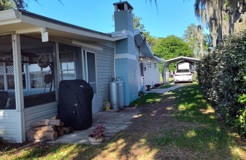 Fort McCoy House | -NEW LISTING- Lake Front 1300sq ft Home, Ocala National Forest, Salt Springs