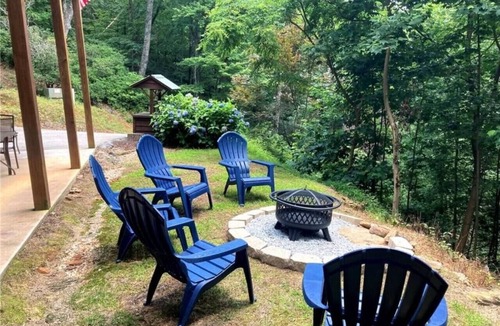 Dahlonega Cabin | New listing! Poppy’s Great Escape