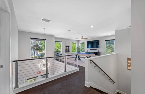 Riverside Heights House | NEW-LUX TPA Home w/Pool/Spa & Game Room-Sleeps 16