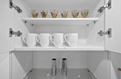 Mid Beach Apartment | New Luxury Miami Beach private beach