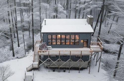 Smoky Mountains House | Newly-Built Secluded Cabin with Firepit and Hot tub