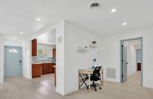 Englewood House | Newly Remodeled 3 Bedroom Pool Home near Beaches.