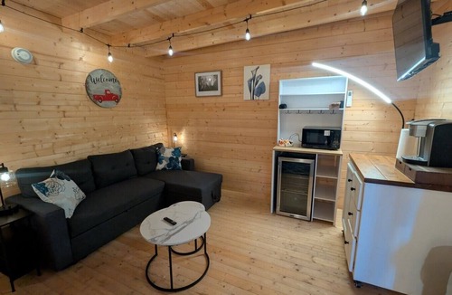 Coalmont Cabin | Newly Renovated Cabin On 18 Acres Near State Parks, Trails, and Waterfalls