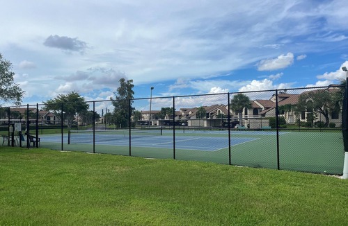 Cypress Lake Condo | Newly renovated Cypress Lake Condo with Pool, Hot Tub and Pickleball