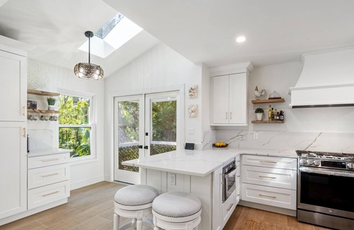 Spruce Creek House | Newly Renovated Nature Home in Spruce Creek Fly-In