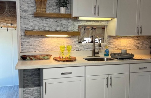 Sexton Cove Estates House | Newly Updated Cottage in the Heart of Key Largo