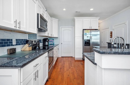 Long Beach House | Nexta-C: Beautifully Decorated 3 Bed/3 Bath Ocean View Rental with Elevator