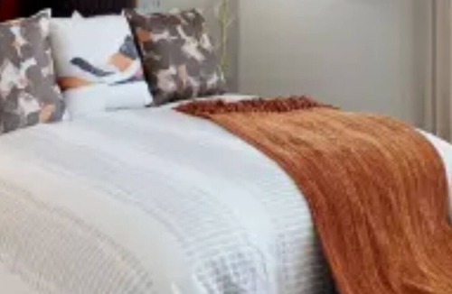 Caroleen Apartment | Nice clean rooms and safe for travels