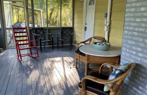 Apalachicola House | Nice quite neighborhood-10 min from the beach
