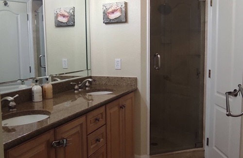 Caloosahatchee Resort | Nice sunset condo in Cape Coral on the canal