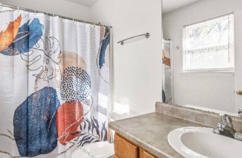 NoDa House | NoDa Walkable 2bdr Townhome