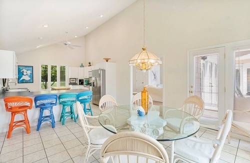 Troutman House | Norman Keys by SoCharm | Big Lake Views