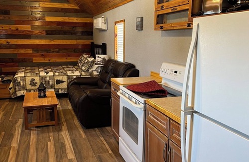 Big Creek Apartment | Norris Lake tiny Cabin bring your Boat, ATVs, 1 mi to Whitman Hollow Boat Ramp.