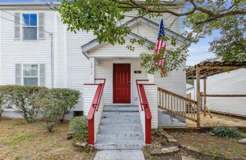South Pensacola Apartment | North Highlands Nest- Unit B