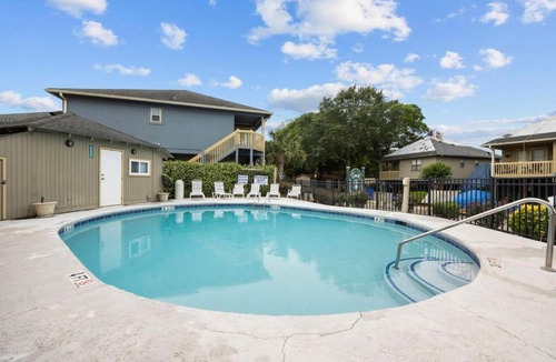 Myrtle Beach House | Nostalgic Beach Cottage. Unplug near beach with pools