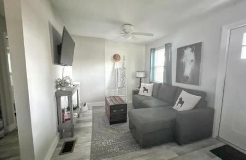 Fellowship House | Oasis acres