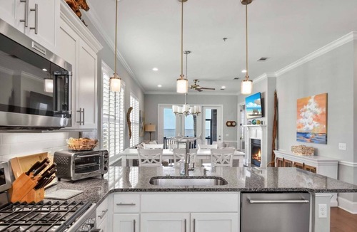 Jekyll Island House | Ocean Cottage 108 - Aqua Luna Oceanfront at The Cottages at Jekyll Island
