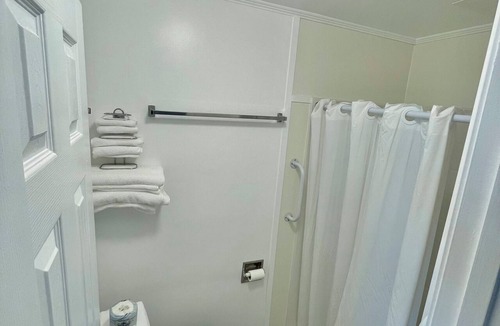 Long Beach Hotel | Ocean Crest Motel
