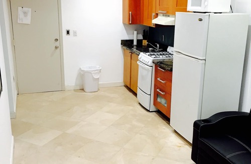 South of Fifth Condo | OCEAN Dr, Steps to Beach, POOL APT. 1/1, WITH PARKING PERMIT and CITY APPROVED.