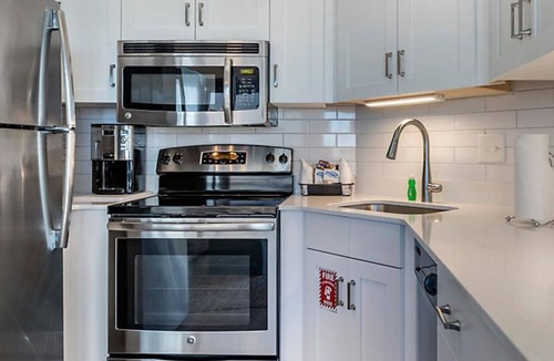 Downtown Myrtle Beach Condo | Ocean Front Resort and Unit - Myrtle Beach - 6/27 thru 7/5/26 - 8 Night Stay