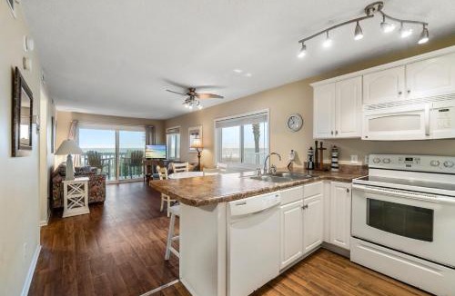 Crescent Beach Apartment | Ocean Garden Villas Unit P1