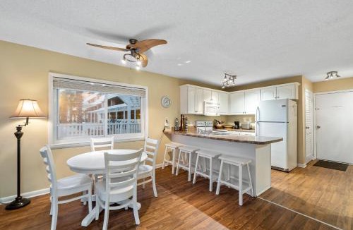 Crescent Beach Apartment | Ocean Garden Villas Unit P1