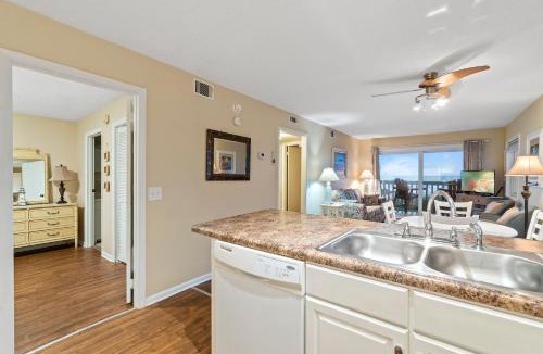 Crescent Beach Apartment | Ocean Garden Villas Unit P1