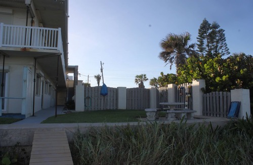 Crescent Beach Condo | Ocean View and Beach View