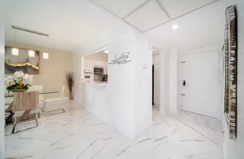 Sunny Isles Beach Condo | Ocean View Condo in Sunny Isles w/King Bed, Pool & Fitness Center