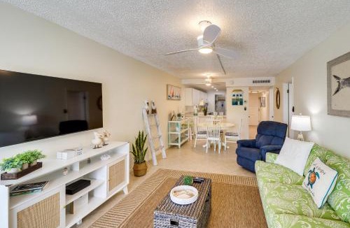 Key Colony Beach Apartment | Ocean-View Key Colony Beach Condo with Pool Access!