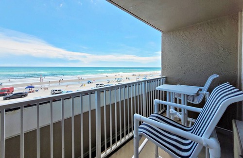 Daytona Beach Shores Condo | Ocean View Studio | Sleeps 4 | Budget Stay | Free Daily Activities Included