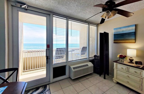 Daytona Beach Shores Condo | Ocean View Studio | Sleeps 4 | Budget Stay | Free Daily Activities Included