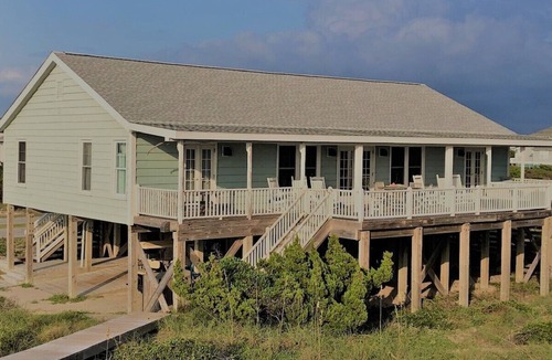 South Beach House | Oceanfront beach house on Bald Head Island with stunning views - sleeps 10!