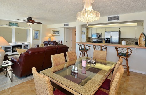 Daytona Beach Shores Condo | Oceanfront Condo-Non-Driving Beach-Pool-Free Wifi/Parking-Bikes-Beach Equipment.